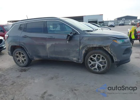 2024 Jeep Compass Latitude 4X4 from USA, damaged, VIN 3C4NJDBN0RT607678